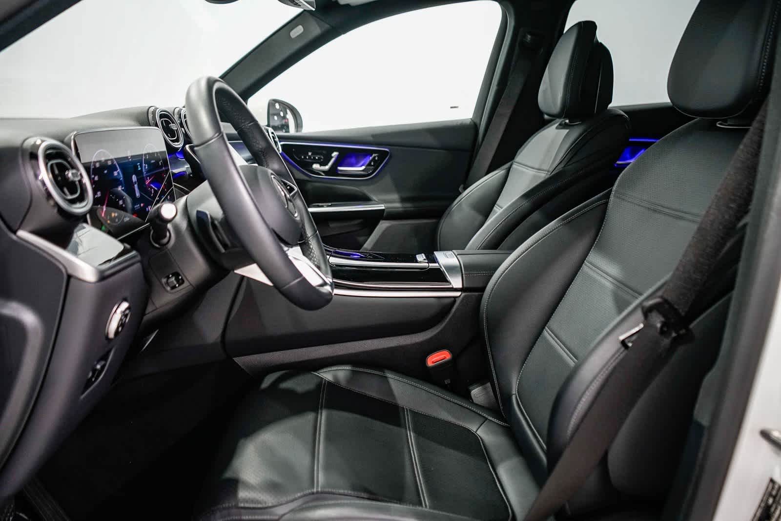 Thumbnail: 2025 Mercedes-Benz GLC - 17