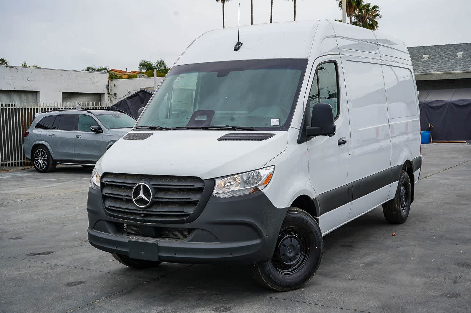 Thumbnail: 2026 Mercedes-Benz Sprinter - 1