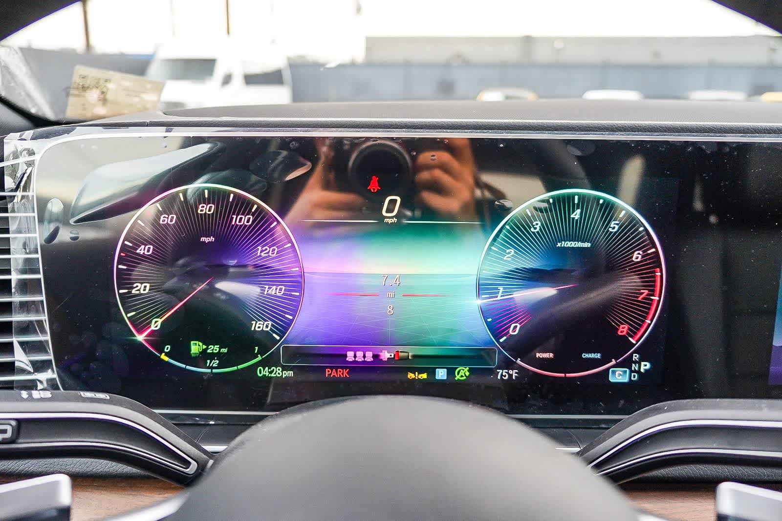 Thumbnail: 2026 Mercedes-Benz GLE - 28