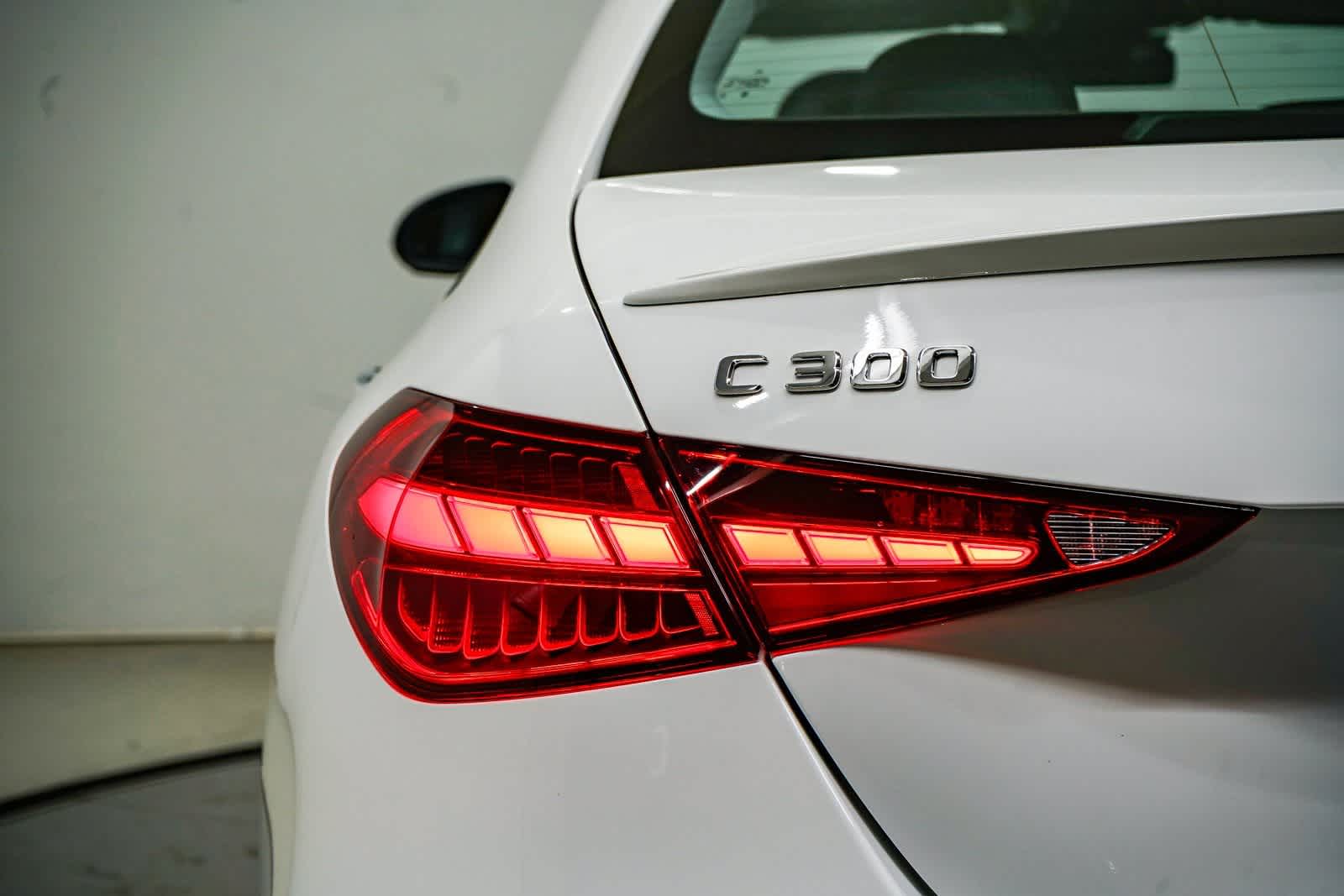 Thumbnail: 2025 Mercedes-Benz C-Class - 9