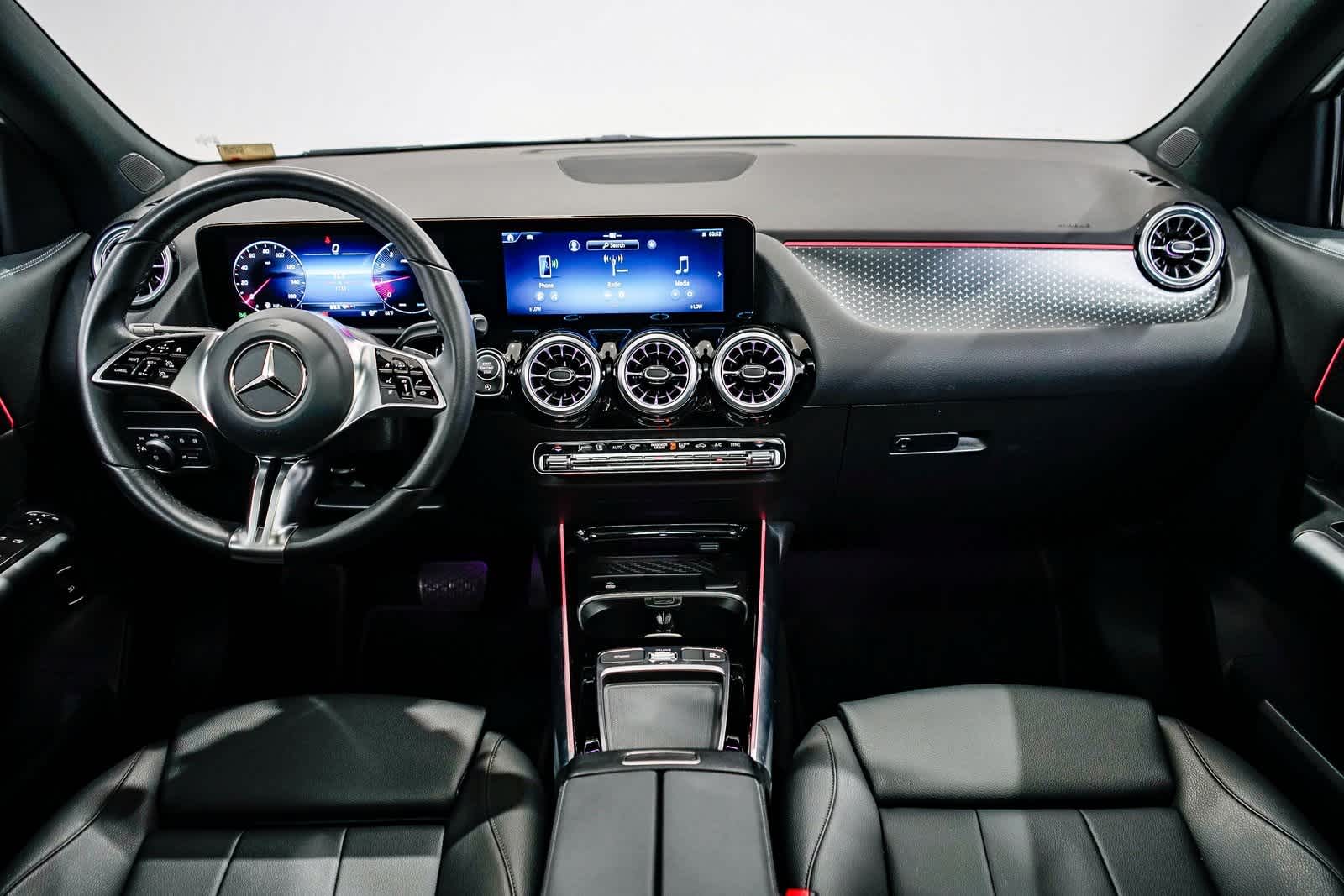 Thumbnail: 2025 Mercedes-Benz GLA - 12