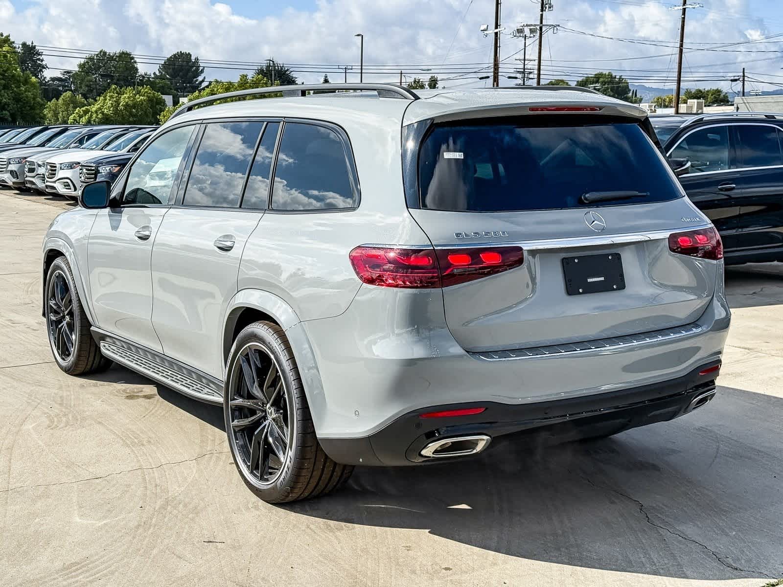 Thumbnail: 2026 Mercedes-Benz GLS - 6