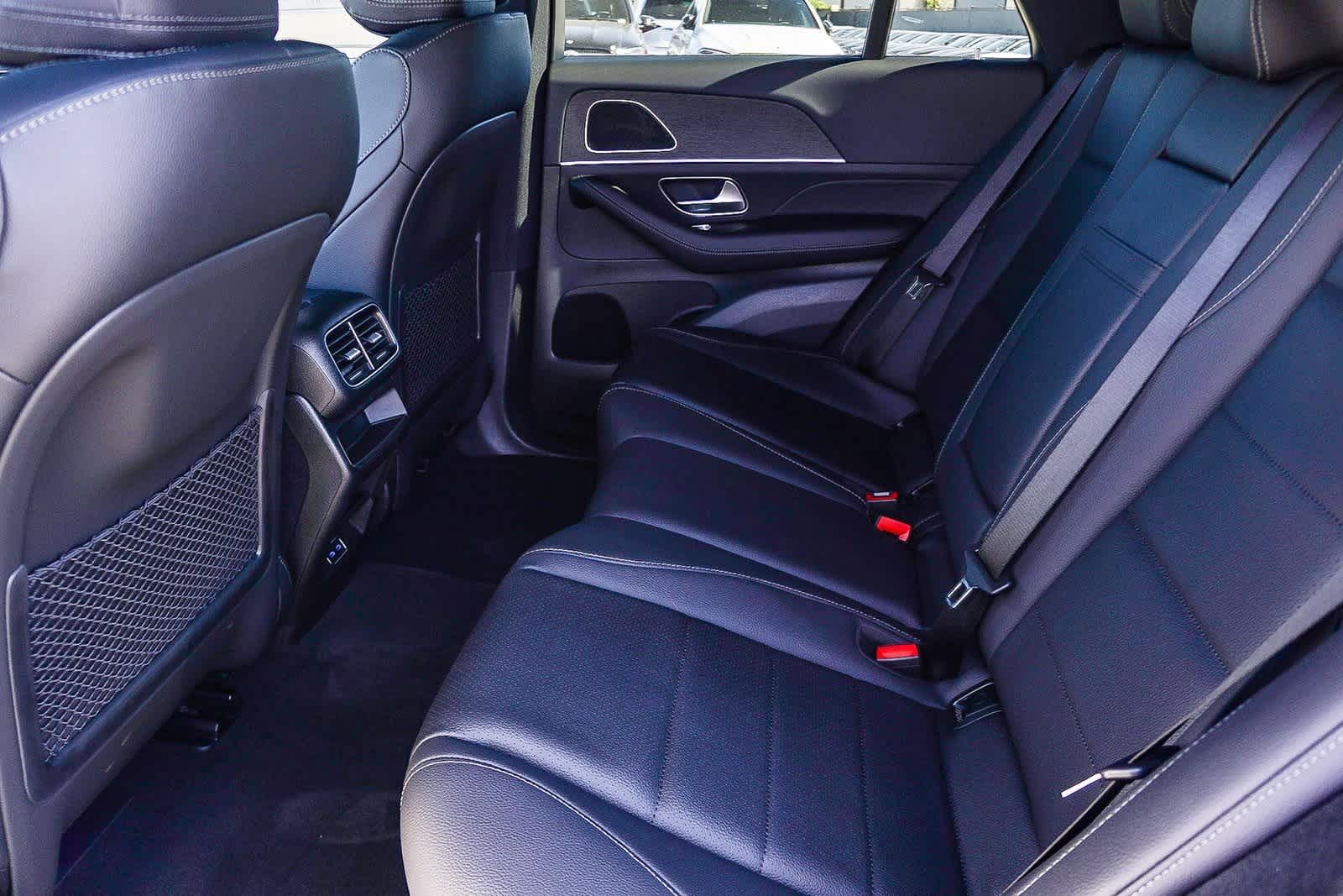 Thumbnail: 2026 Mercedes-Benz GLE - 22