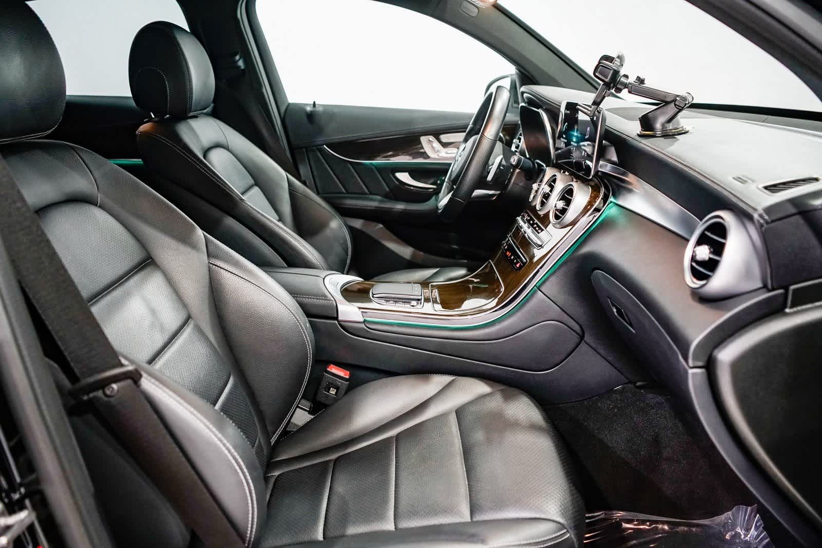 Thumbnail: 2023 Mercedes-Benz GLC - 16