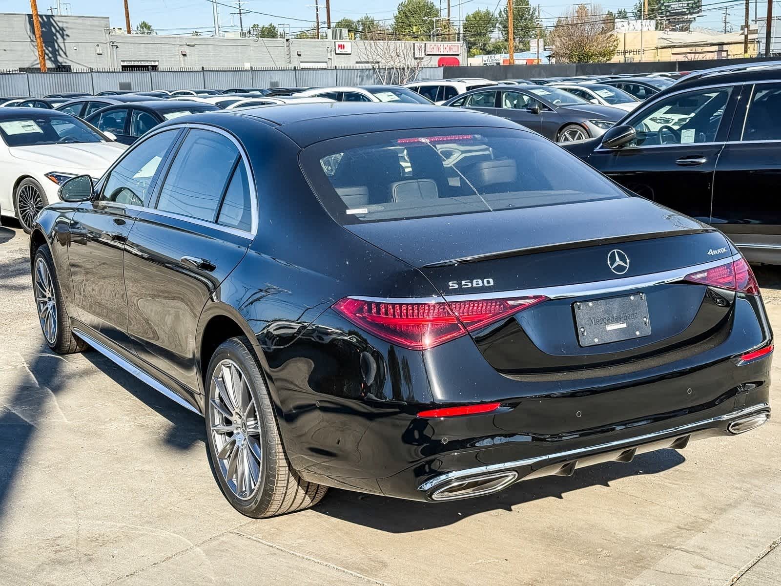 Thumbnail: 2025 Mercedes-Benz S-Class - 6