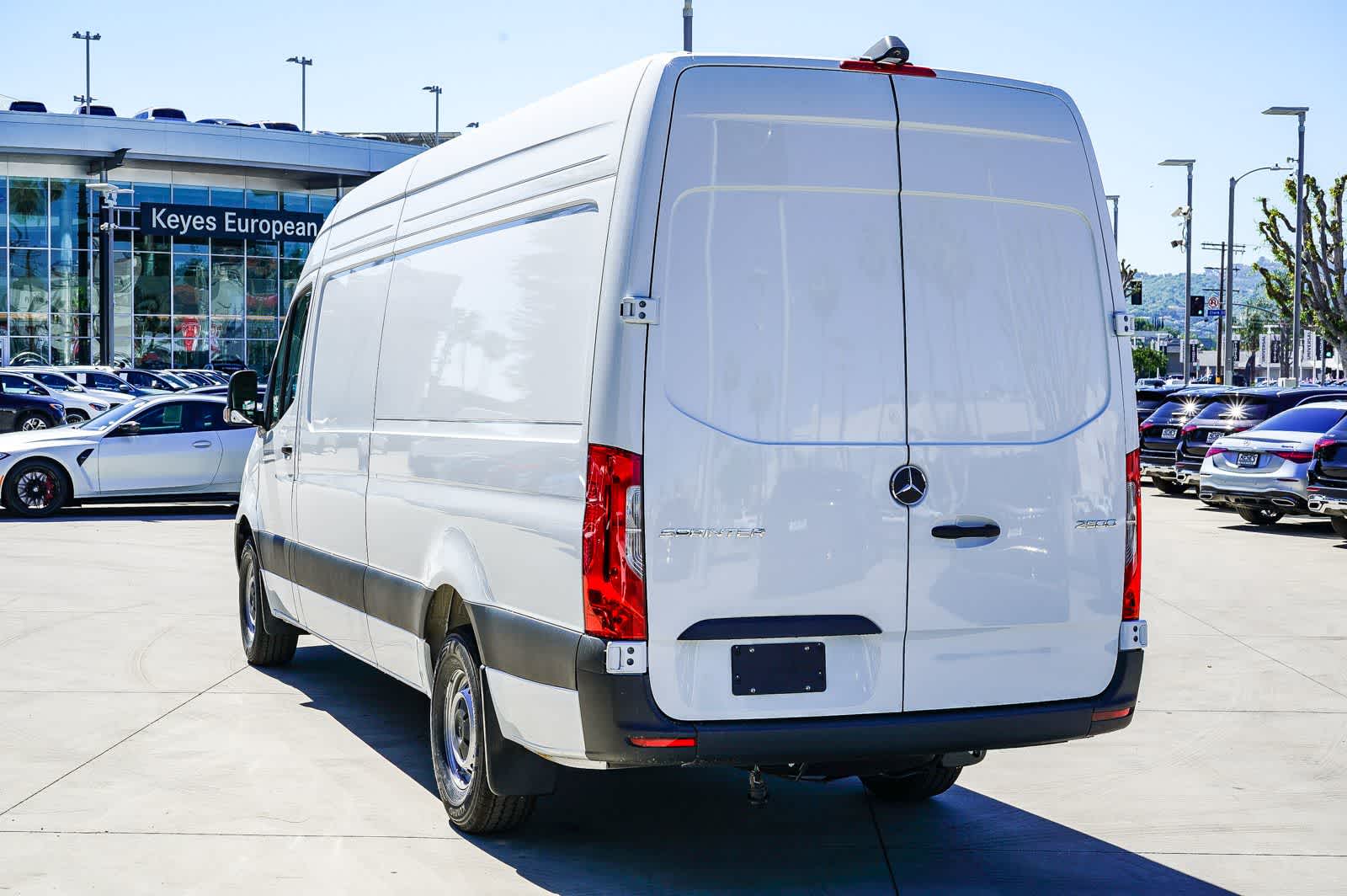 Thumbnail: 2026 Mercedes-Benz Sprinter - 6