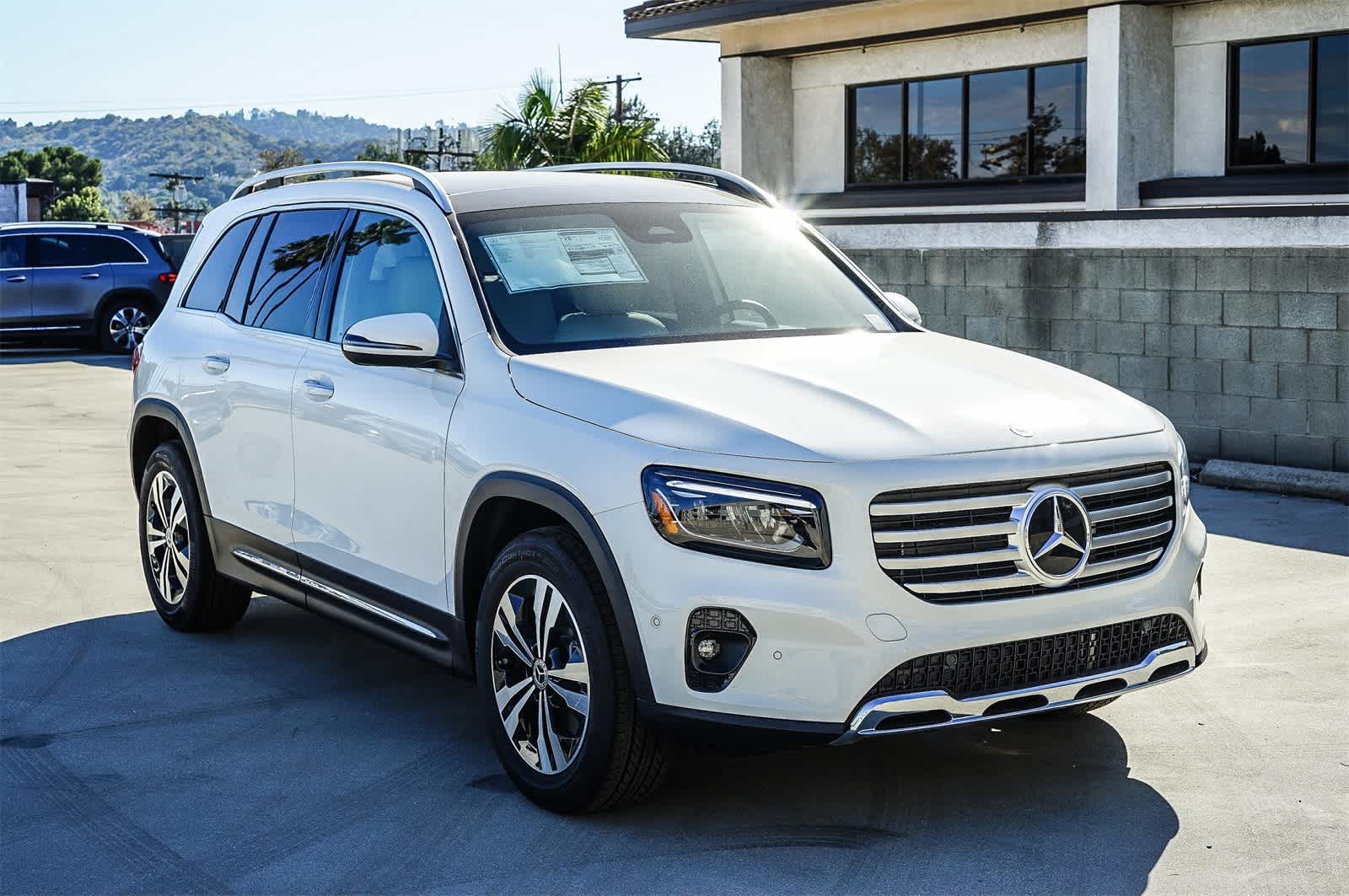 Thumbnail: 2026 Mercedes-Benz GLB - 5