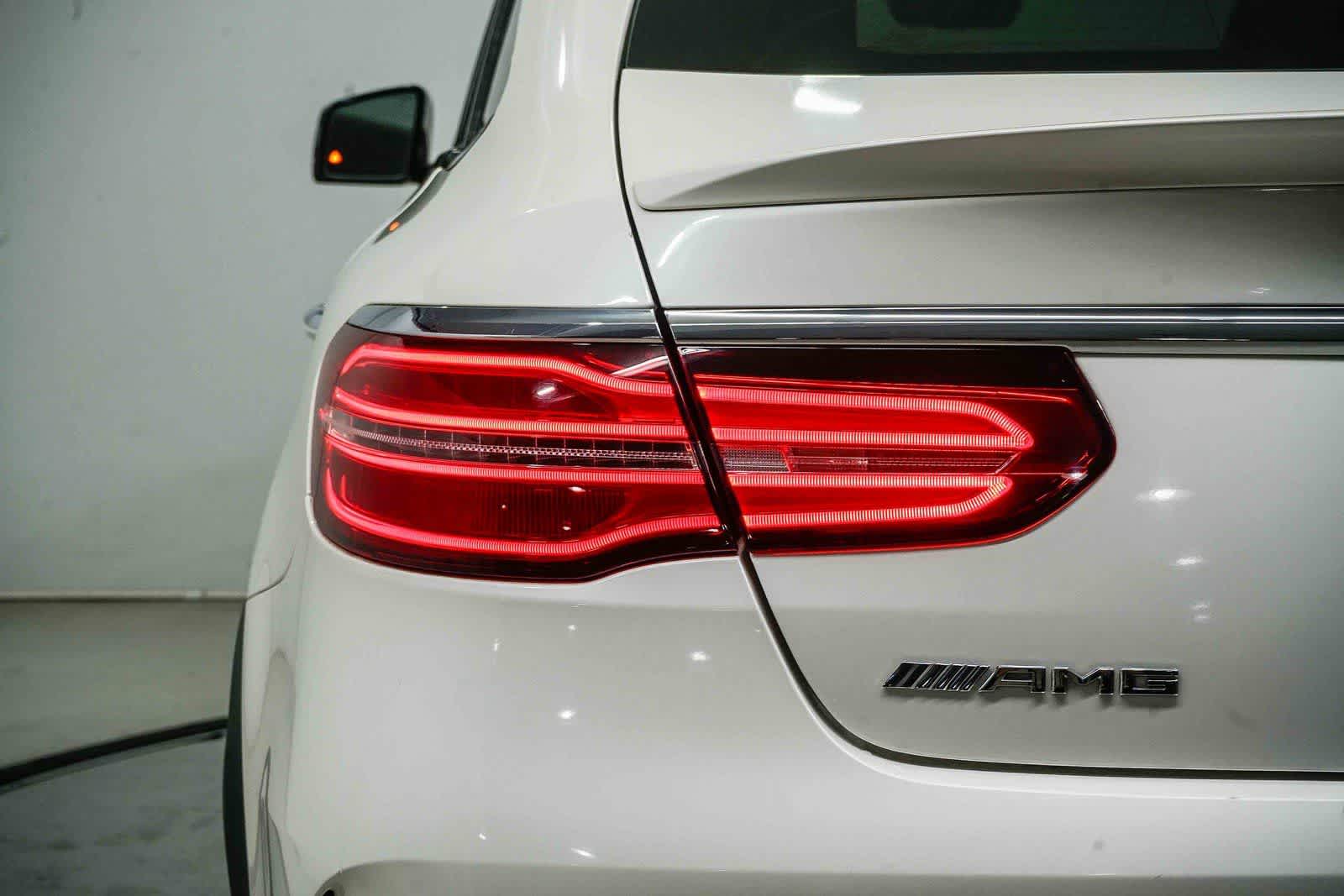 Thumbnail: 2017 Mercedes-Benz GL-Class - 9