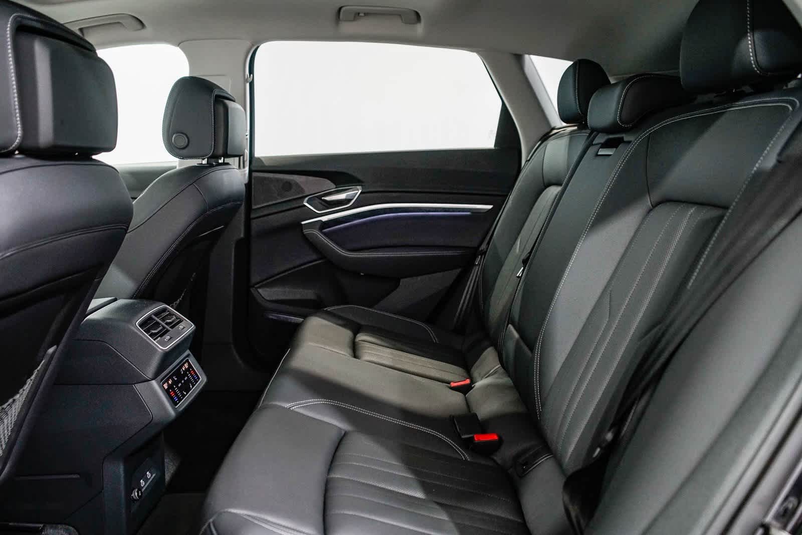 Thumbnail: 2024 Audi Q8 e-tron - 18