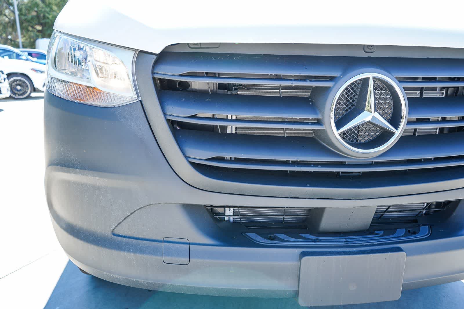 Thumbnail: 2026 Mercedes-Benz Sprinter - 11