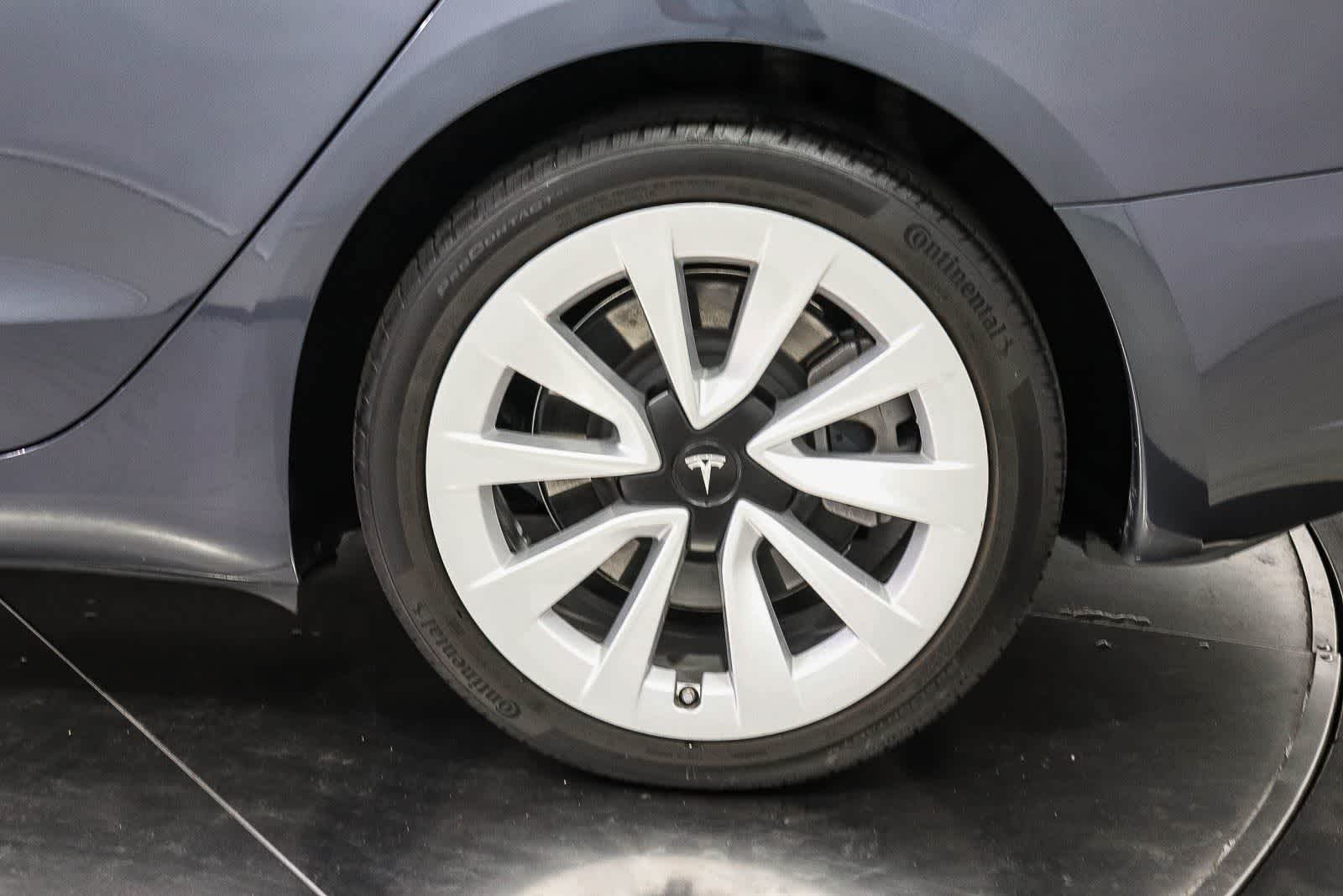 Thumbnail: 2023 Tesla Model 3 - 10