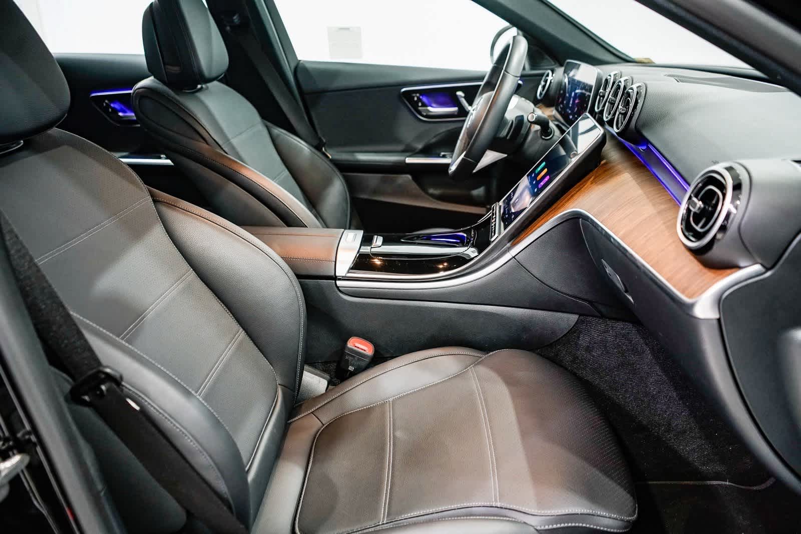 Thumbnail: 2025 Mercedes-Benz C-Class - 16