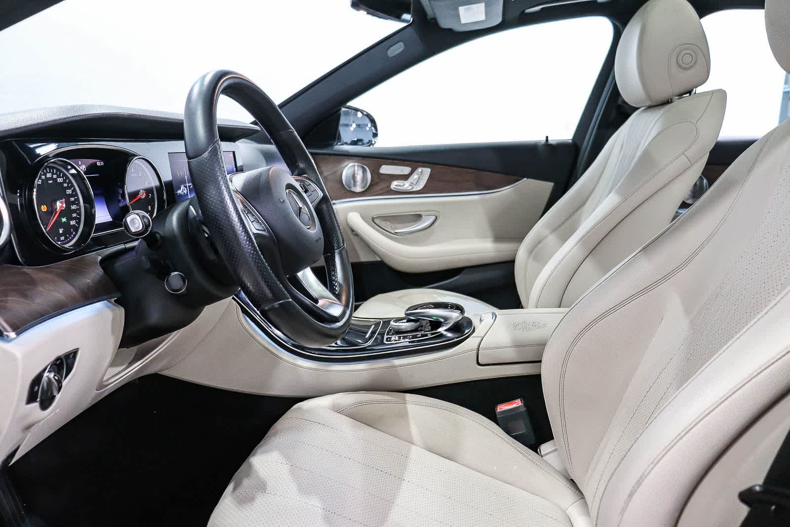 Thumbnail: 2017 Mercedes-Benz E-Class - 18