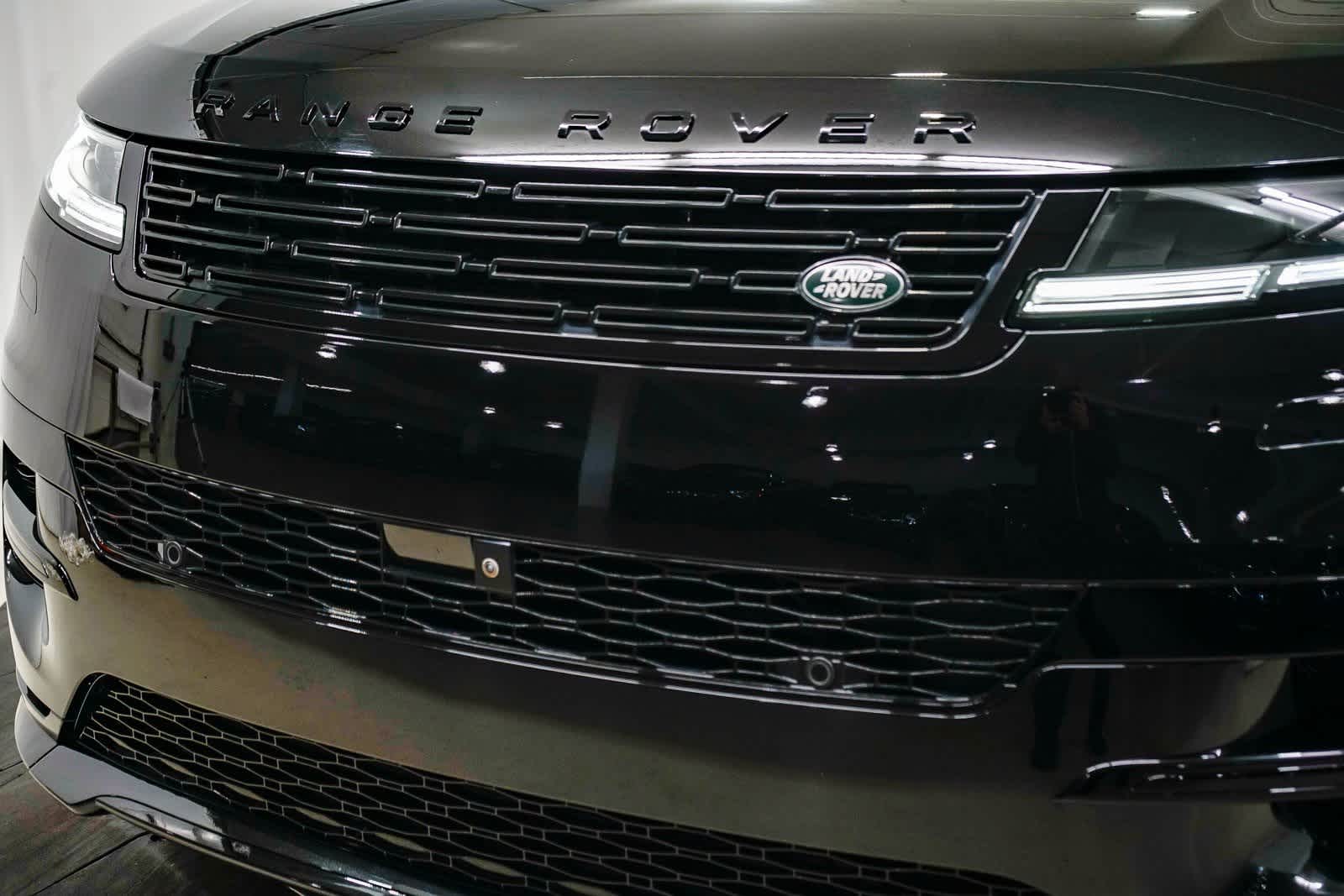 Thumbnail: 2024 Land Rover Range Rover Sport - 8