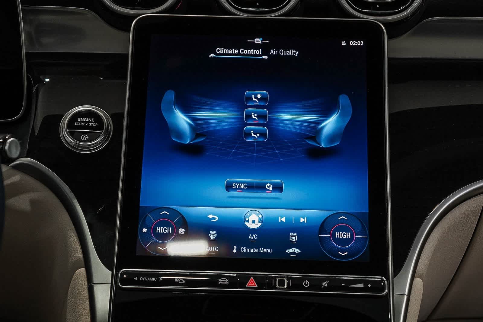 Thumbnail: 2025 Mercedes-Benz GLC - 14