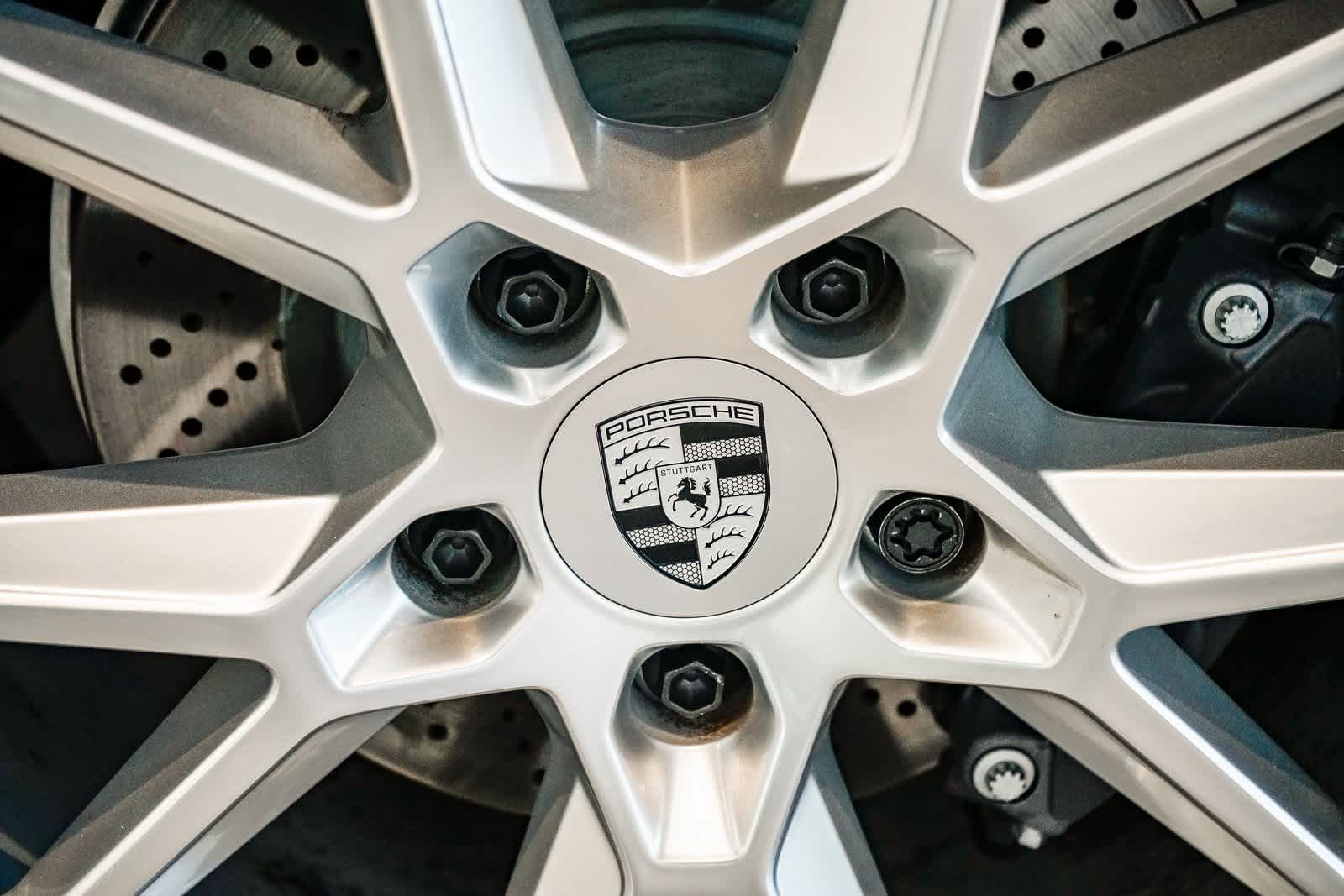 Thumbnail: 2025 Porsche 911 - 34