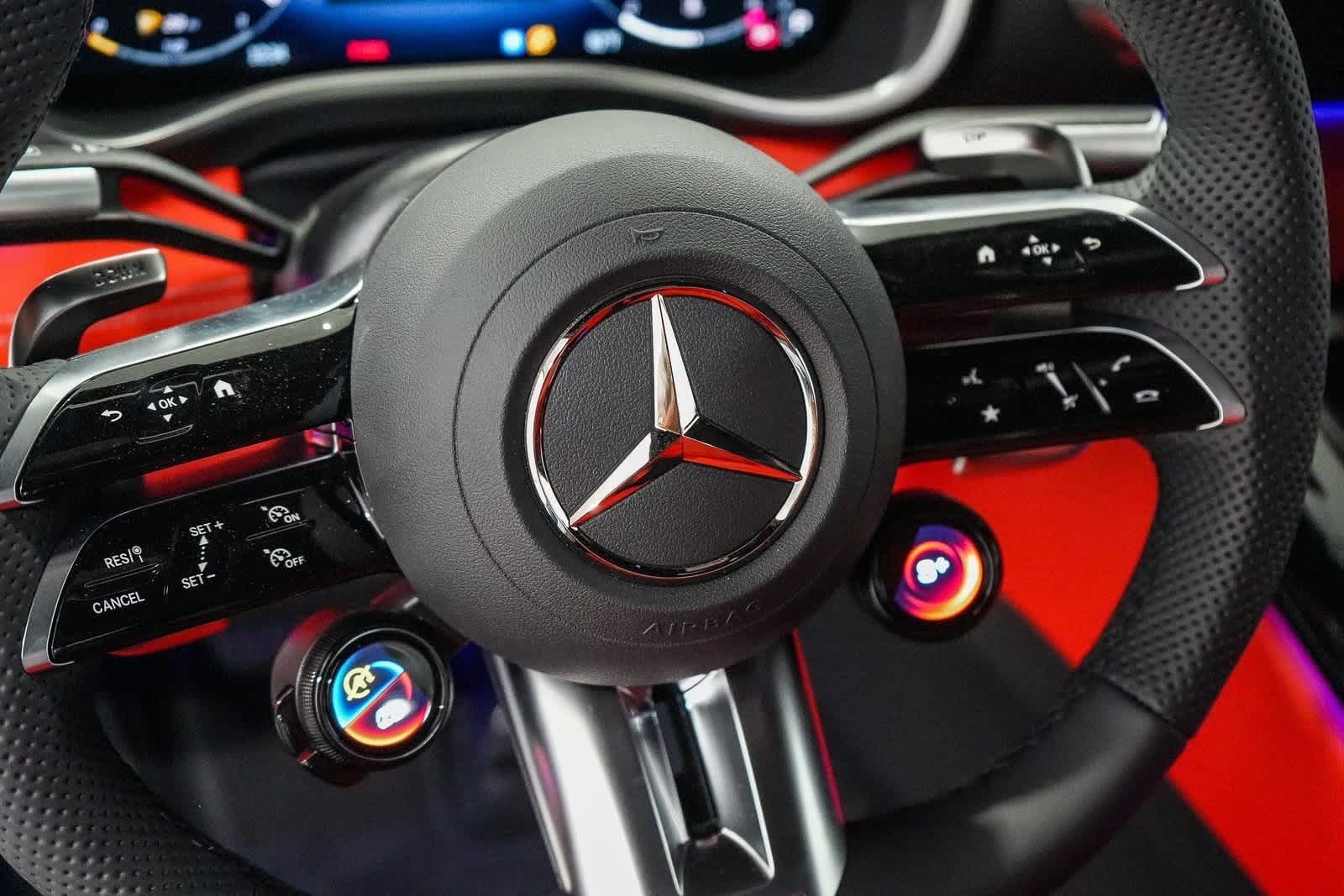 Thumbnail: 2025 Mercedes-Benz AMG GT - 35