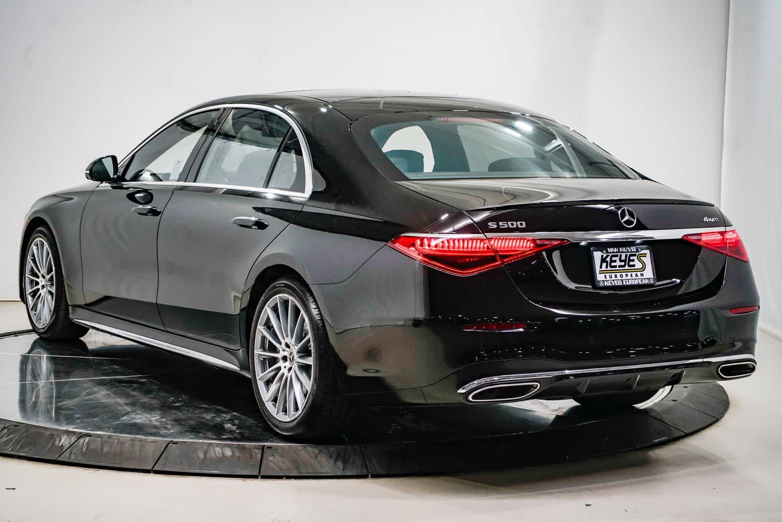 Thumbnail: 2023 Mercedes-Benz S-Class - 2