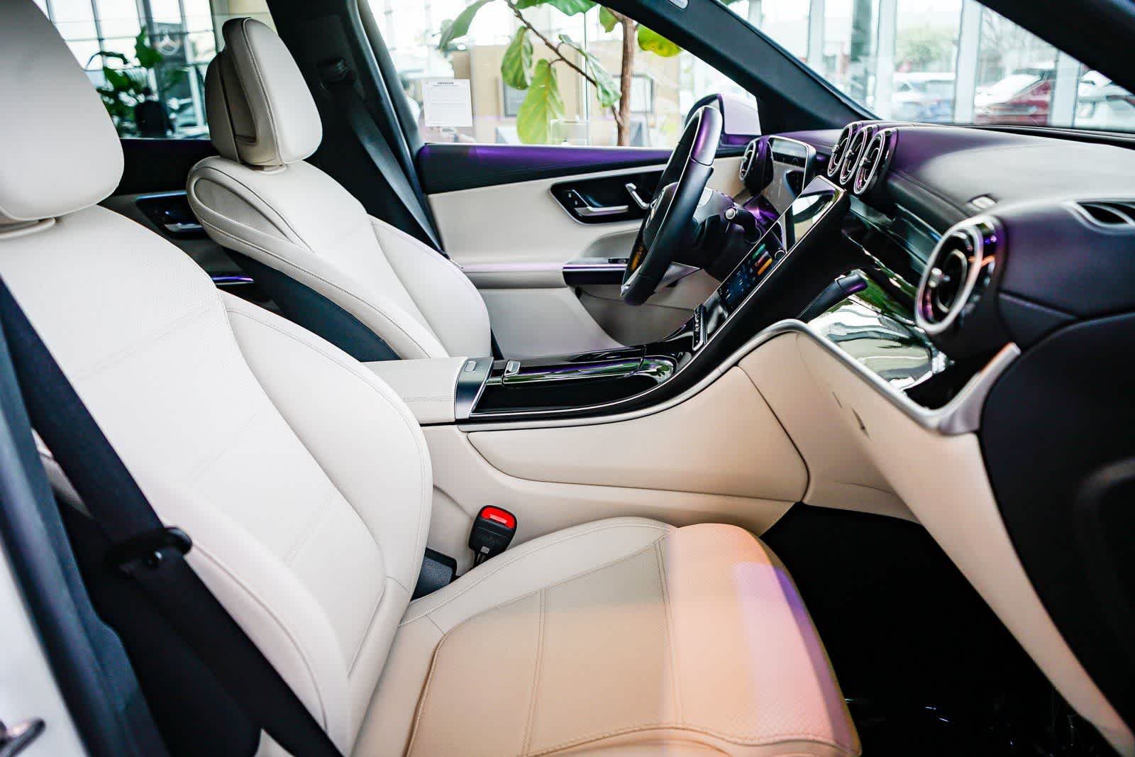 Thumbnail: 2025 Mercedes-Benz GLC - 15