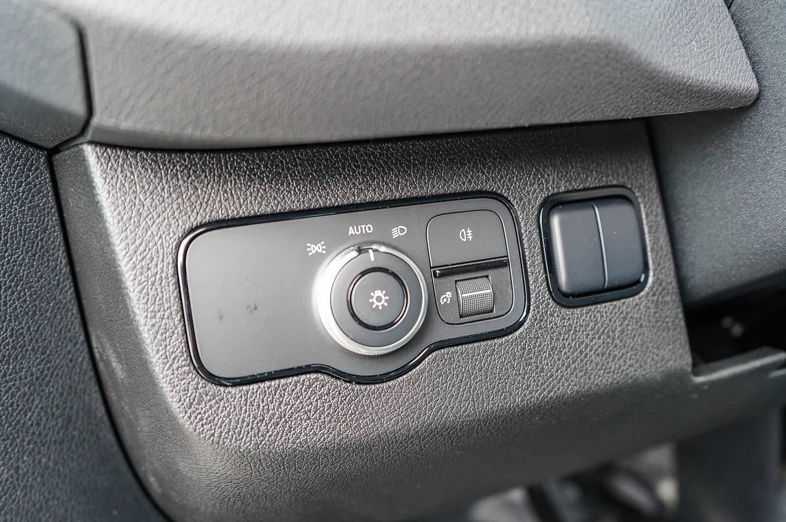 Thumbnail: 2026 Mercedes-Benz Sprinter - 22