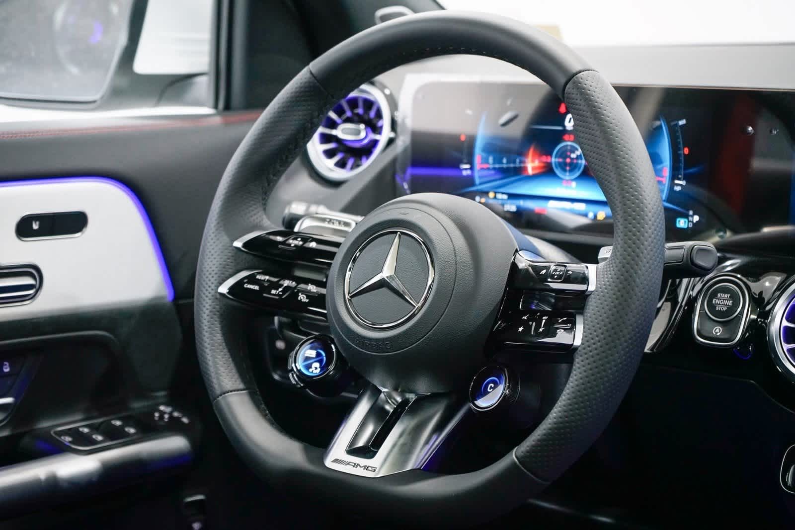 Thumbnail: 2025 Mercedes-Benz GLA - 17