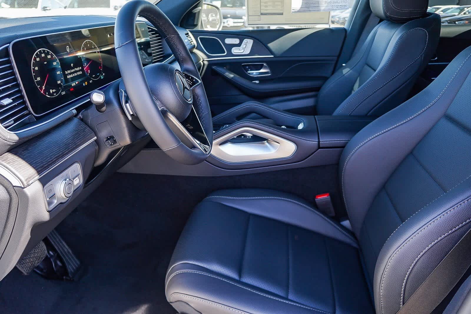 Thumbnail: 2026 Mercedes-Benz GLE - 21