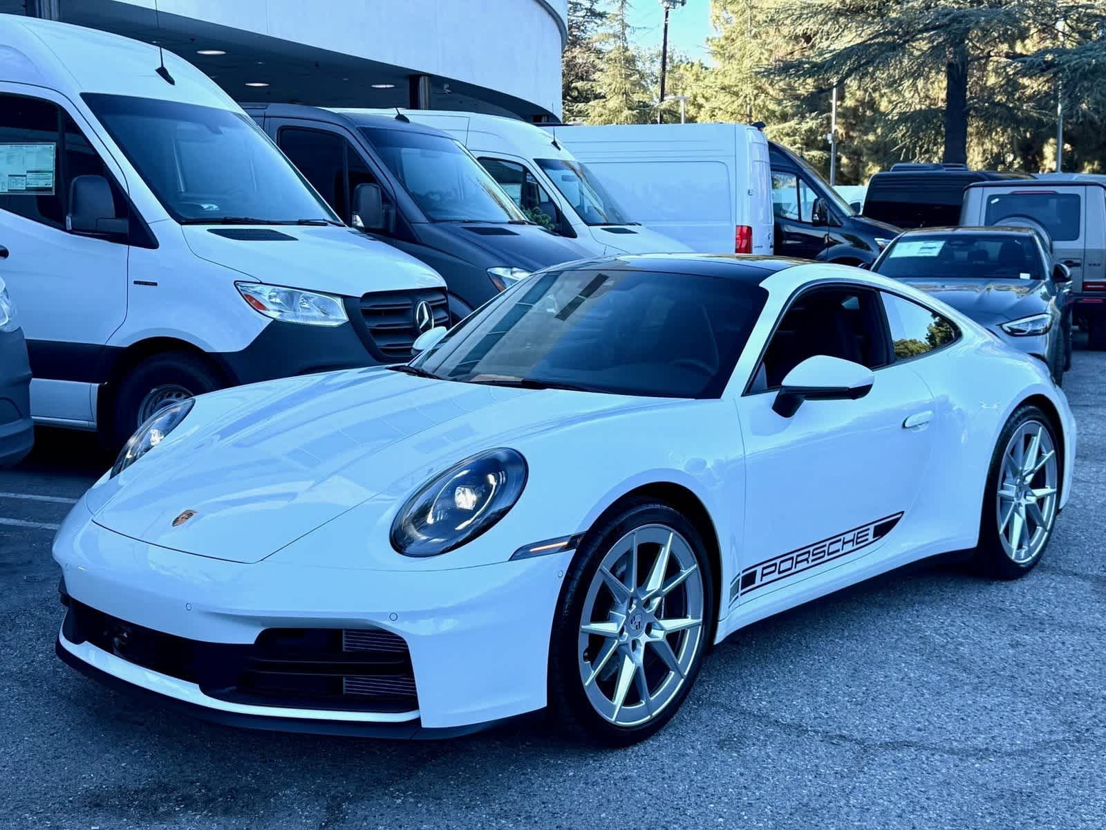 Thumbnail: 2025 Porsche 911 - 1