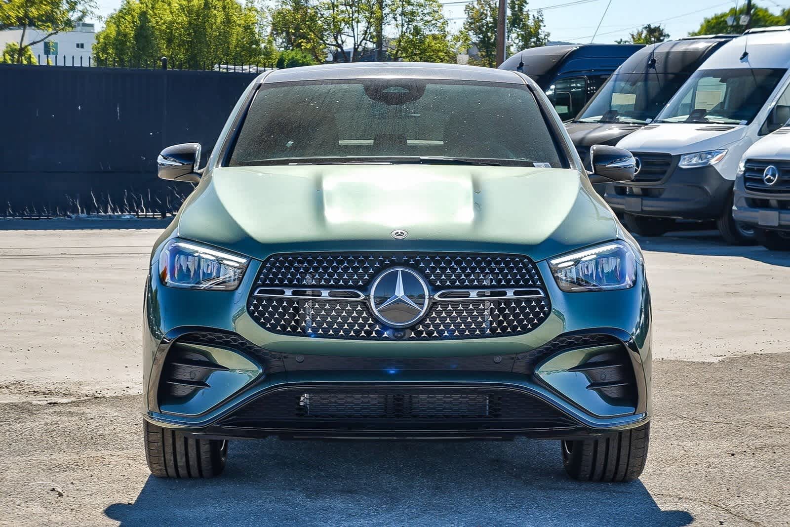 Thumbnail: 2026 Mercedes-Benz GLE - 2