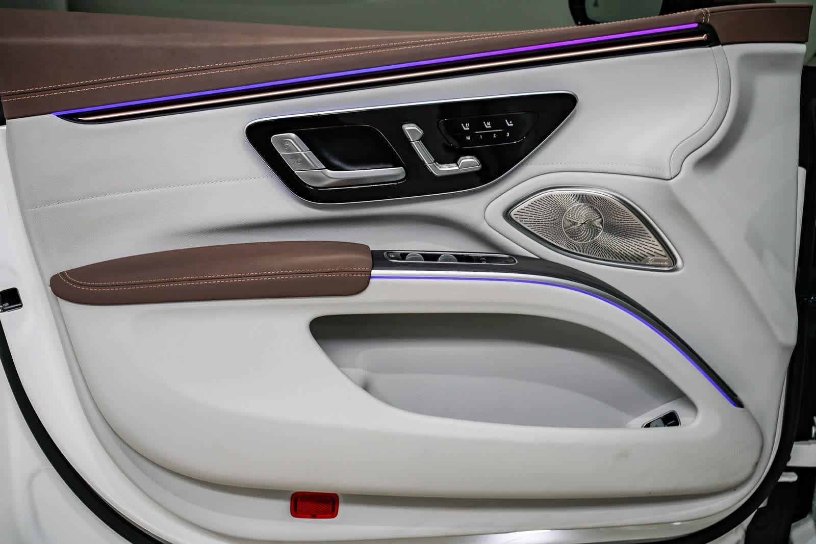 Thumbnail: 2023 Mercedes-Benz EQS - 19
