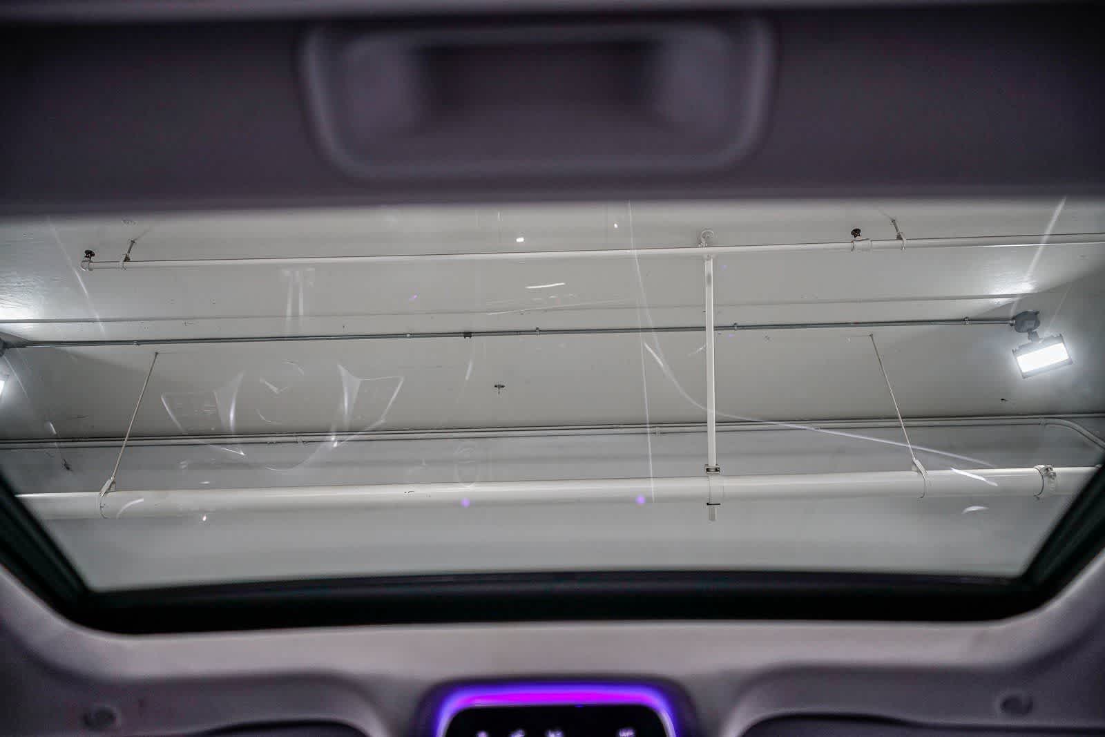 Thumbnail: 2023 Mercedes-Benz C-Class - 11