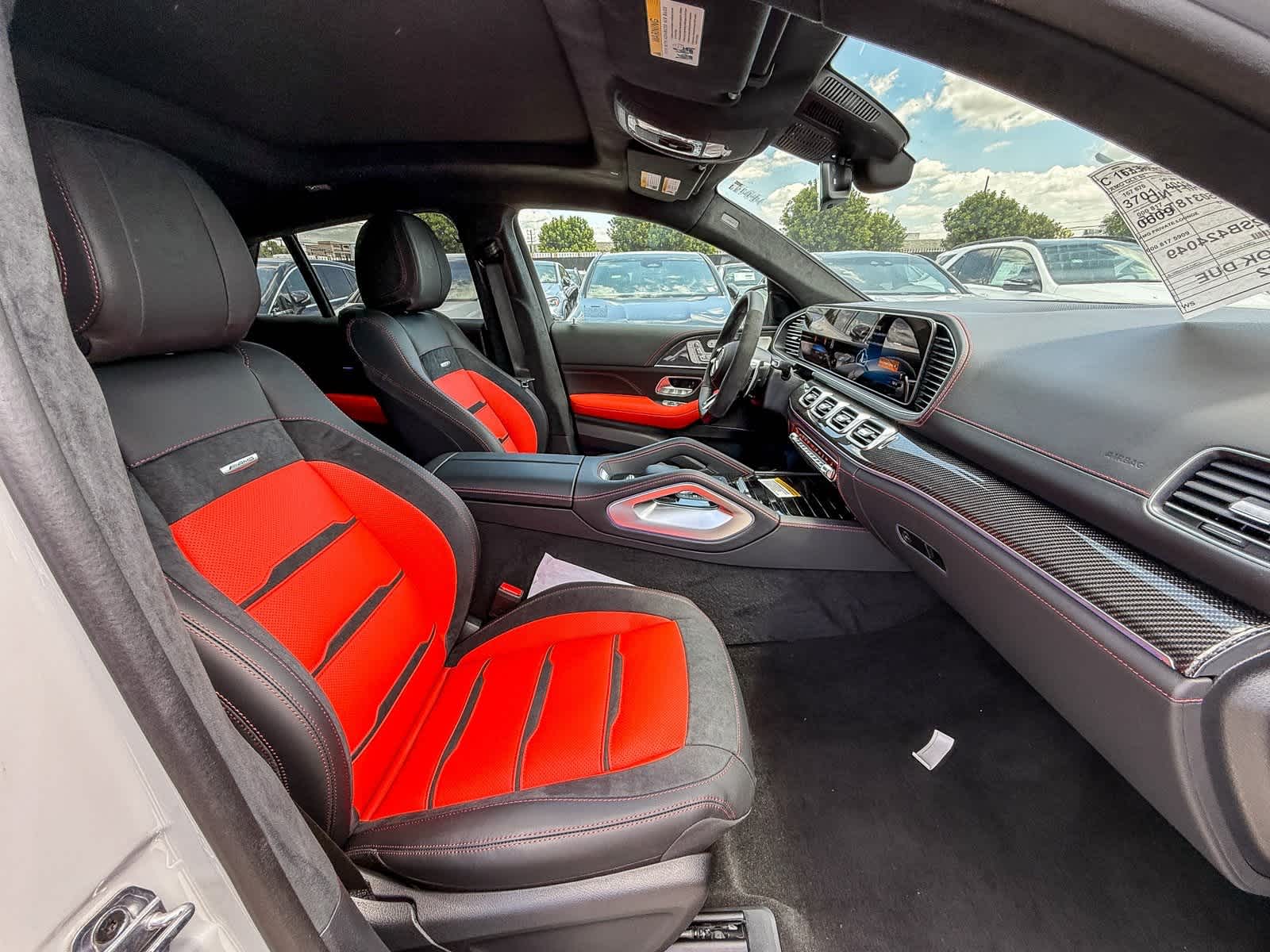 Thumbnail: 2025 Mercedes-Benz GLE - 17