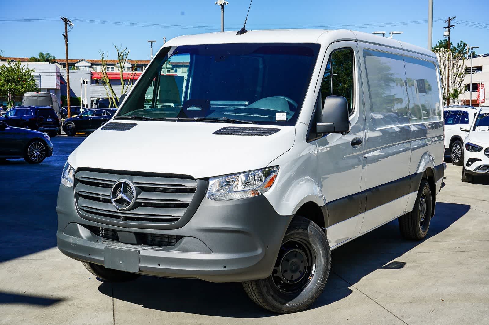 Thumbnail: 2026 Mercedes-Benz Sprinter - 1