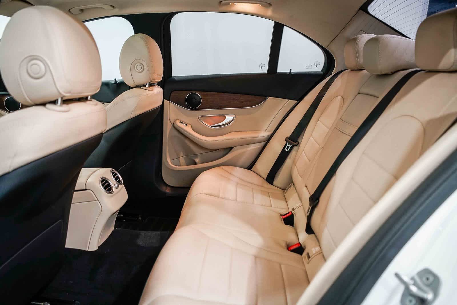 Thumbnail: 2021 Mercedes-Benz C-Class - 18