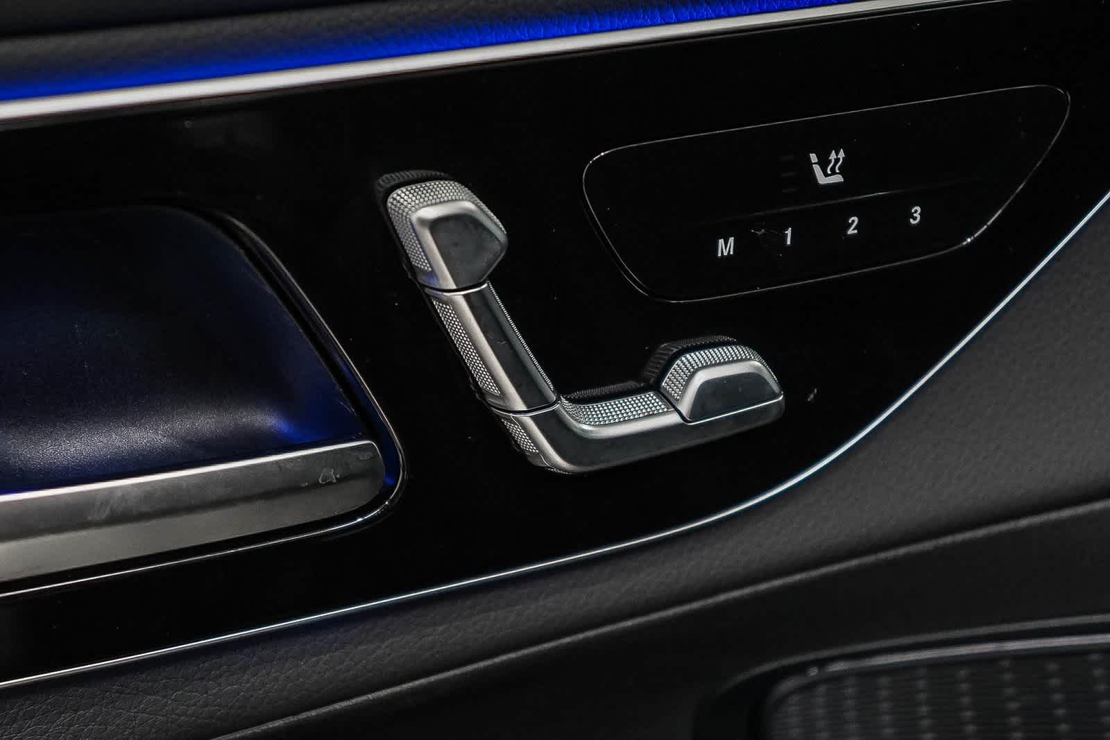 Thumbnail: 2025 Mercedes-Benz GLC - 24