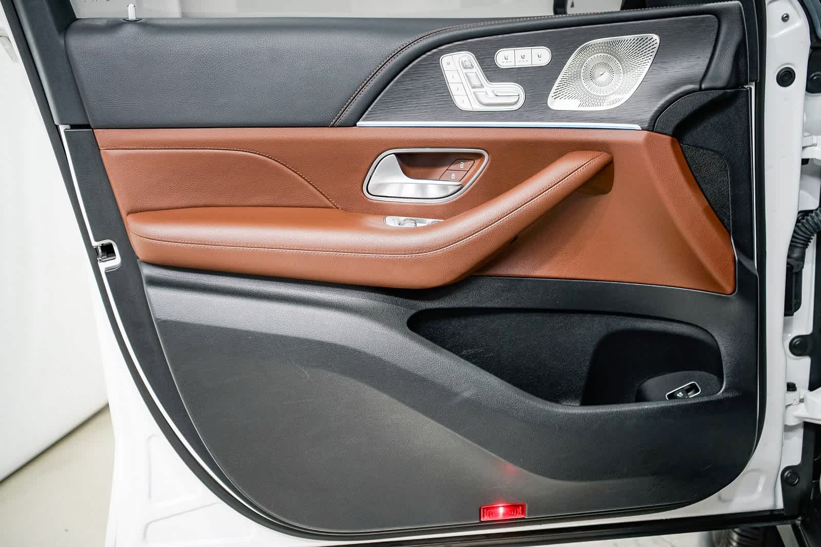 Thumbnail: 2024 Mercedes-Benz GLE - 19