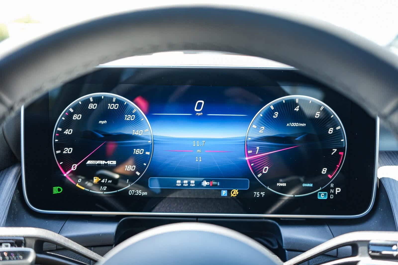 Thumbnail: 2025 Mercedes-Benz GLC - 29