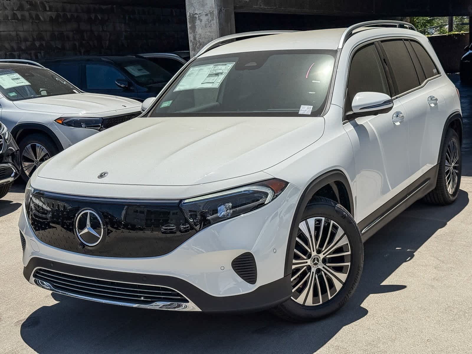 2025 Mercedes-Benz EQB 300 -
                  Van Nuys, CA