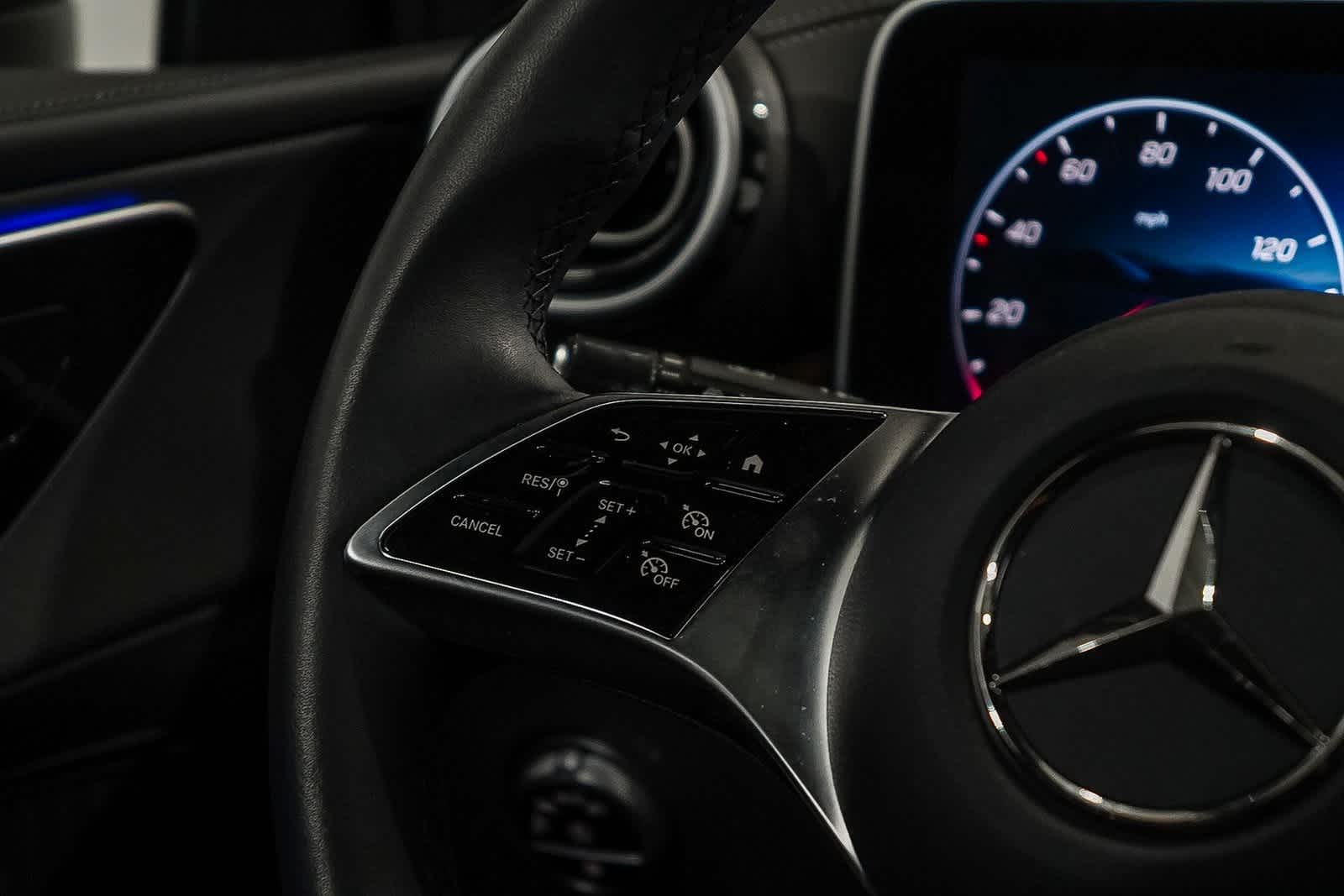 Thumbnail: 2025 Mercedes-Benz GLC - 16