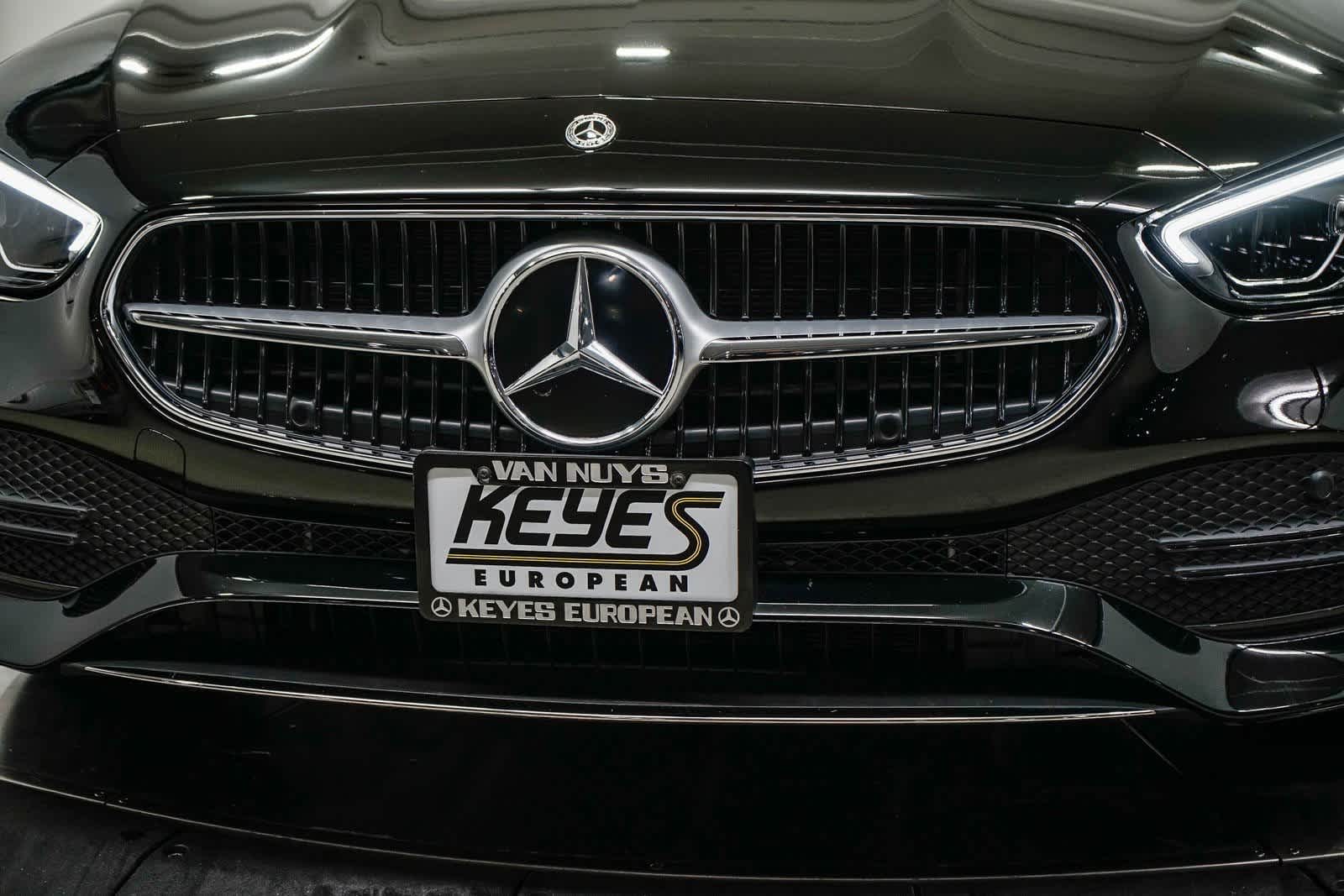 Thumbnail: 2025 Mercedes-Benz C-Class - 8