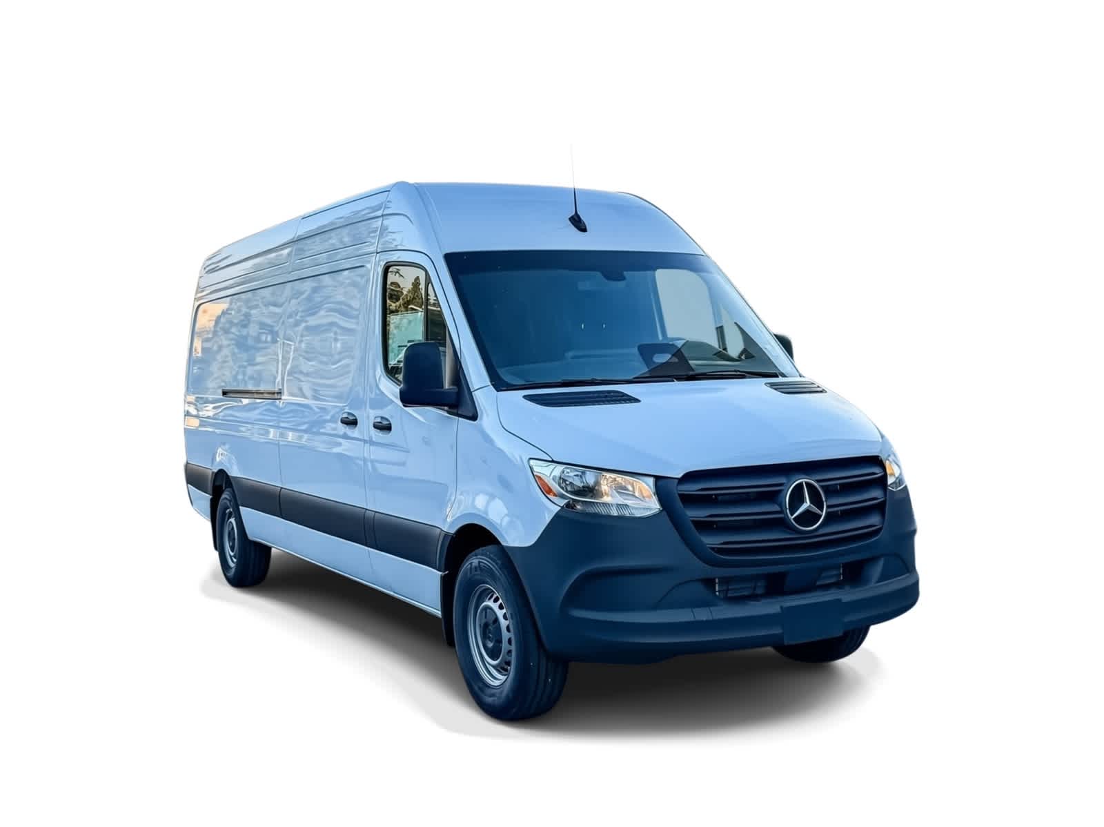 Thumbnail: 2025 Mercedes-Benz Sprinter - 3