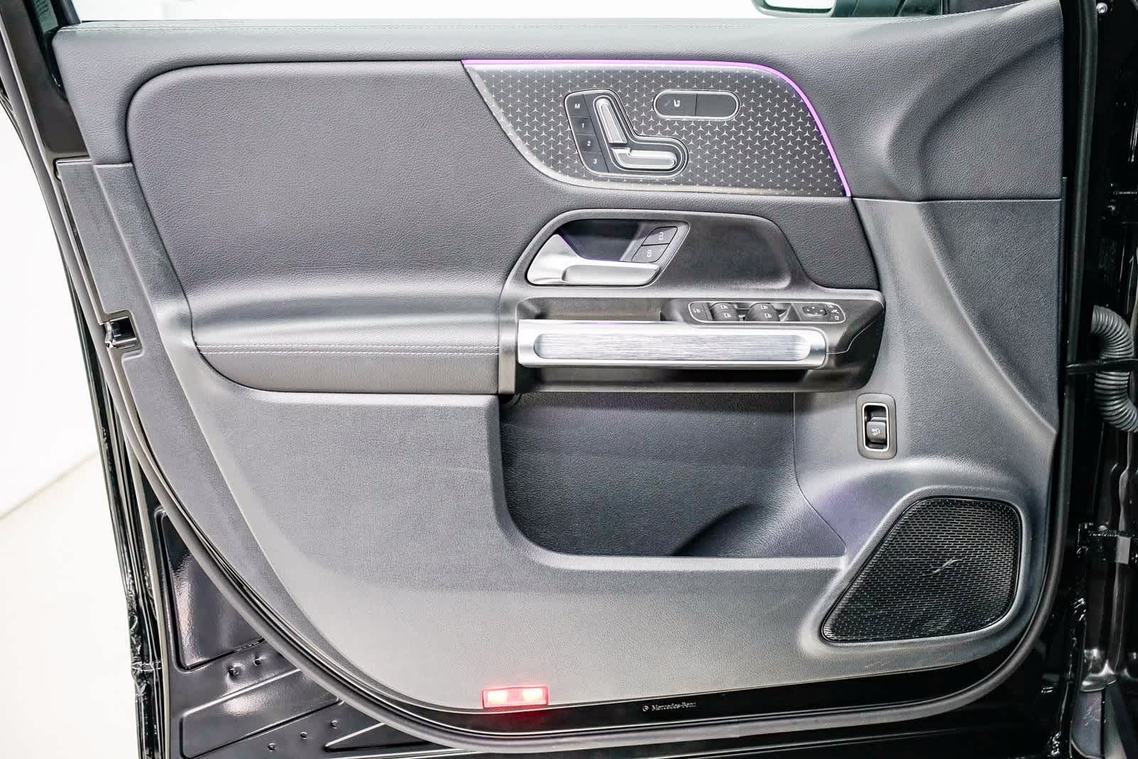 Thumbnail: 2025 Mercedes-Benz GLB - 18