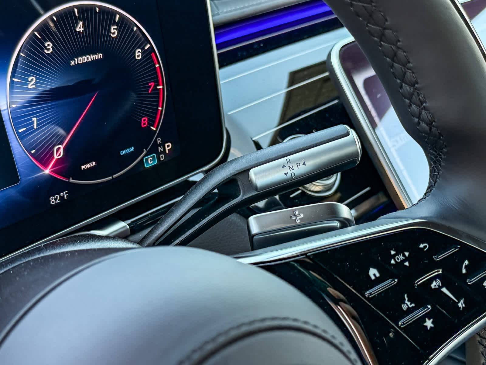 Thumbnail: 2025 Mercedes-Benz S-Class - 21