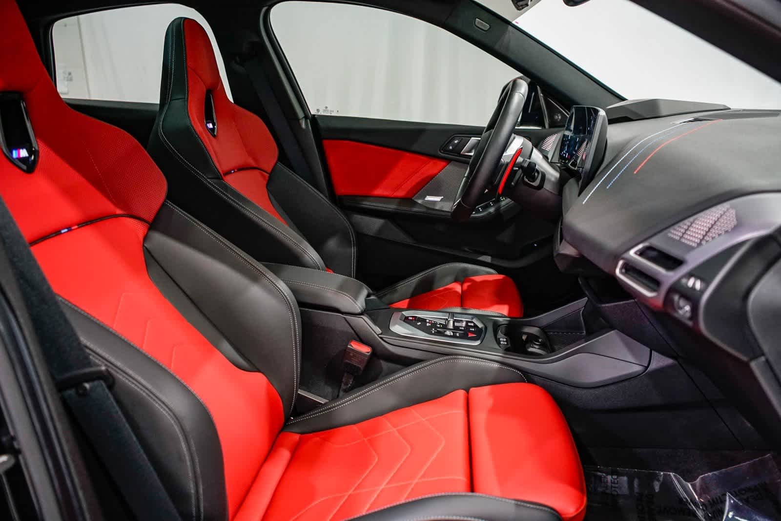 Thumbnail: 2025 BMW 2 Series - 16