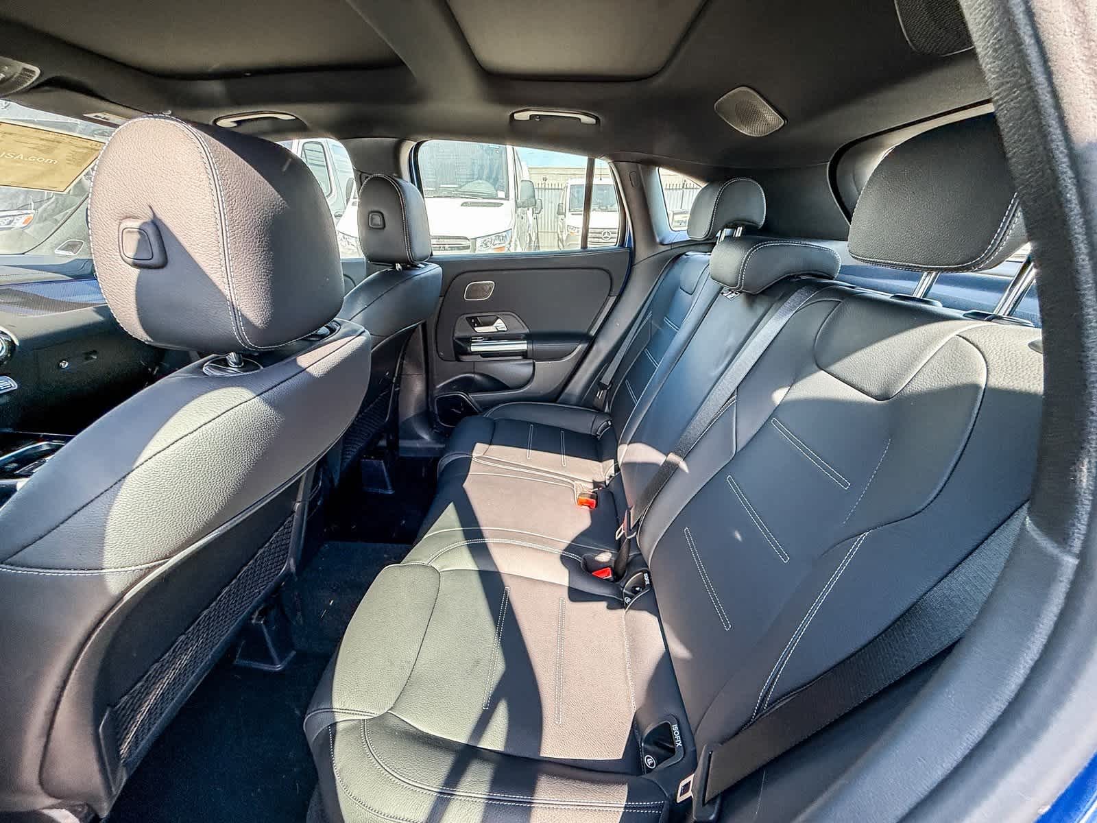 Thumbnail: 2025 Mercedes-Benz GLA - 18