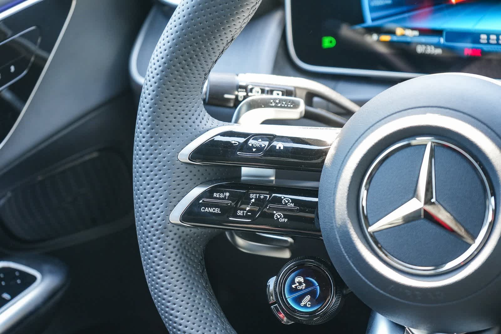 Thumbnail: 2025 Mercedes-Benz GLC - 19