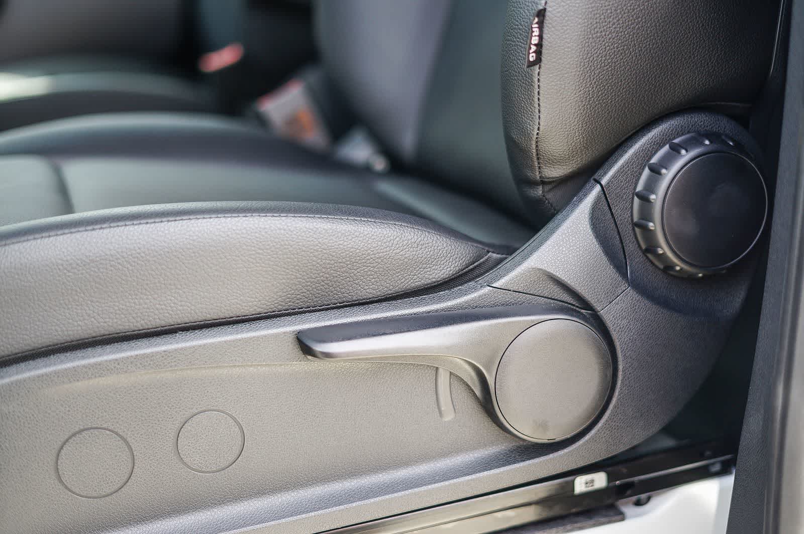 Thumbnail: 2024 Mercedes-Benz eSprinter - 25