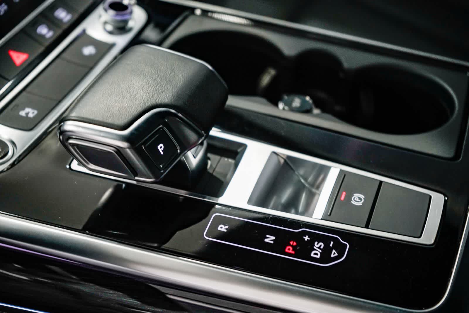 Thumbnail: 2025 Audi Q7 - 22