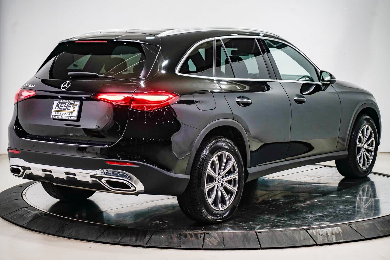 Thumbnail: 2025 Mercedes-Benz GLC - 4