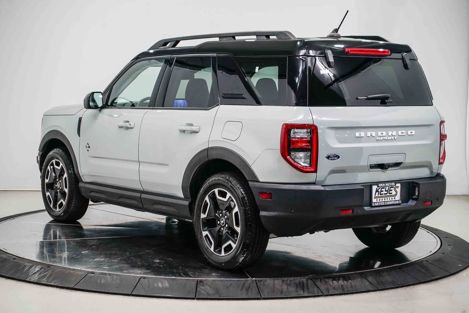 Thumbnail: 2022 Ford Bronco Sport - 2