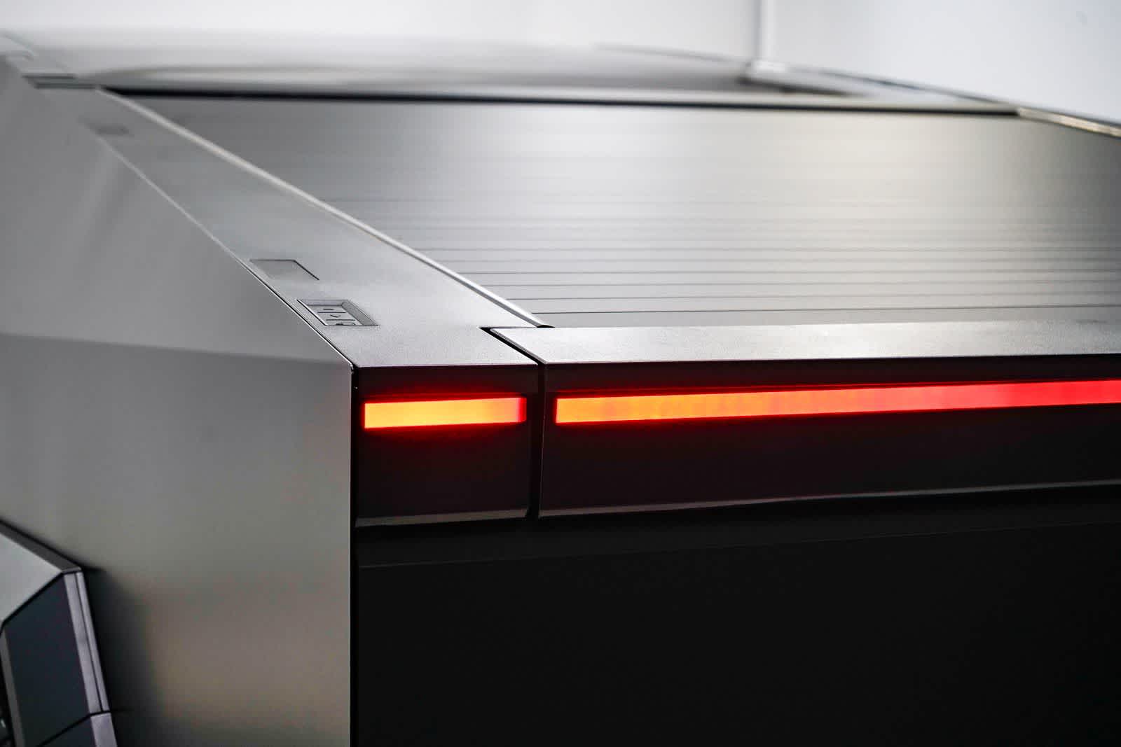 Thumbnail: 2024 Tesla Cybertruck - 9